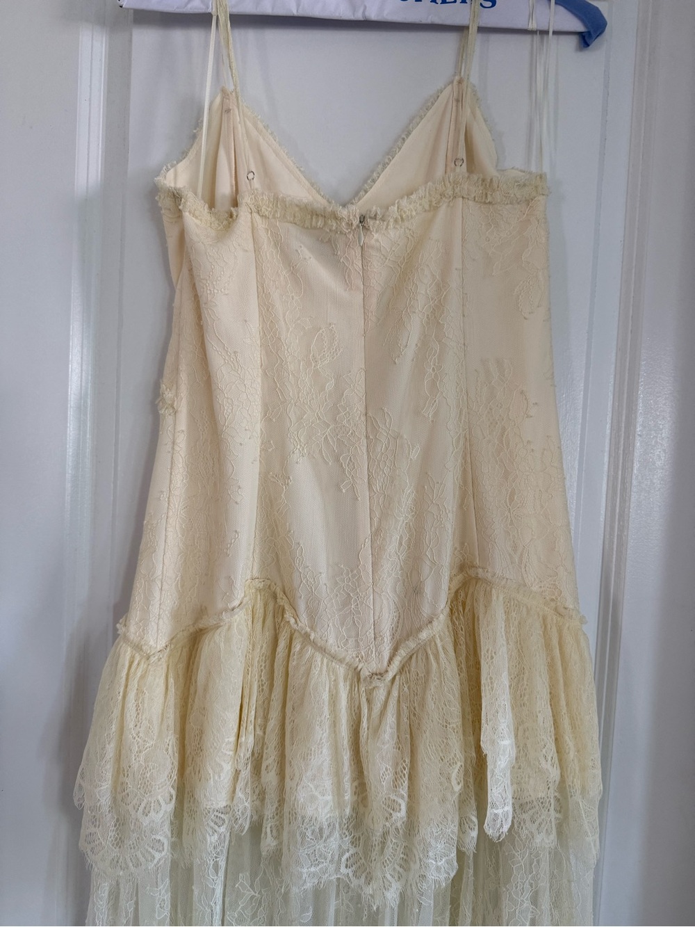 DE LA VALI Kala Lace Midi Dress - Picture 9 of 12